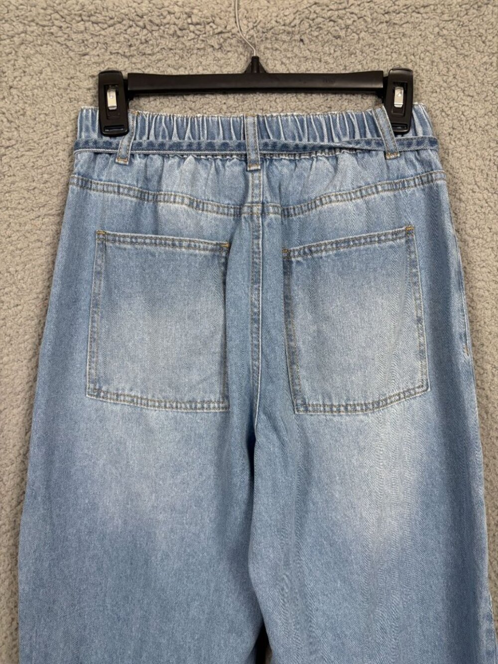 Cicy Bell Women's Tie Waist Wide Leg Cropped Light Blue Denim Jeans Size 4 NWT's - Picture 4 of 7